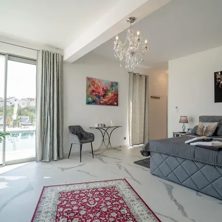 Oasis Mit Meerblick سوبيتار