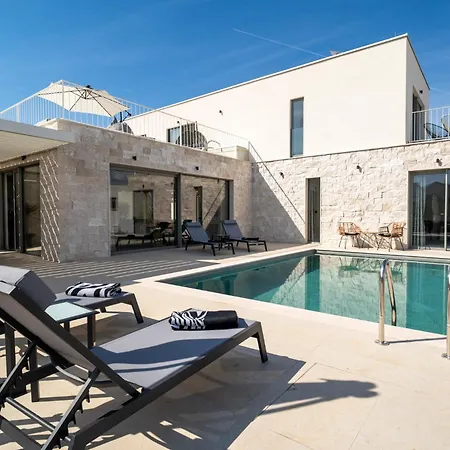 Oasis Mit Meerblick فيلة
